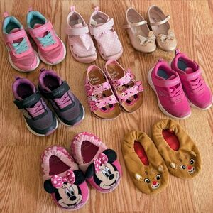 Bundle of 8 Pairs Girls Kids Shoes (Almost New & Used) Size 8